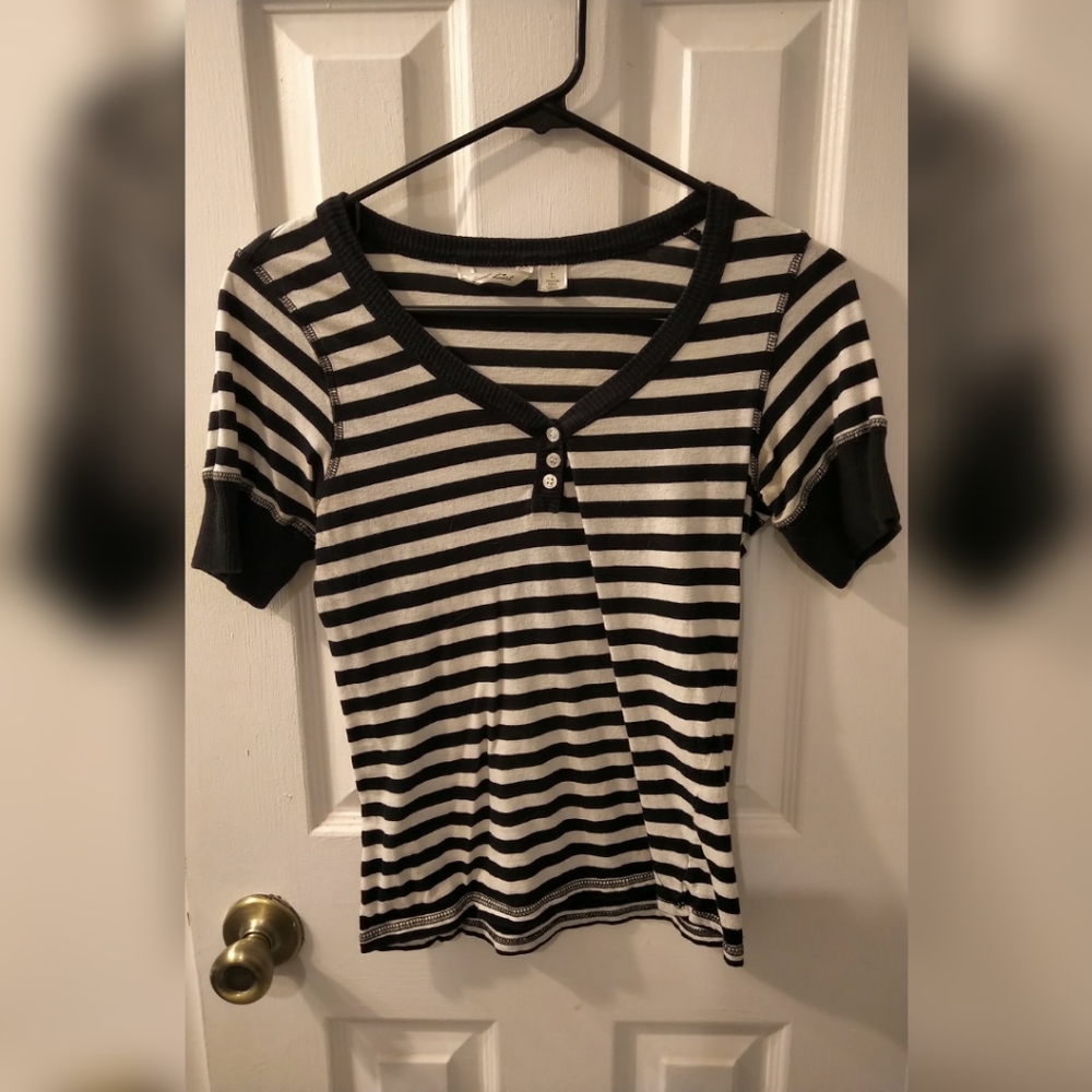 Derek Heart black and white striped blouse